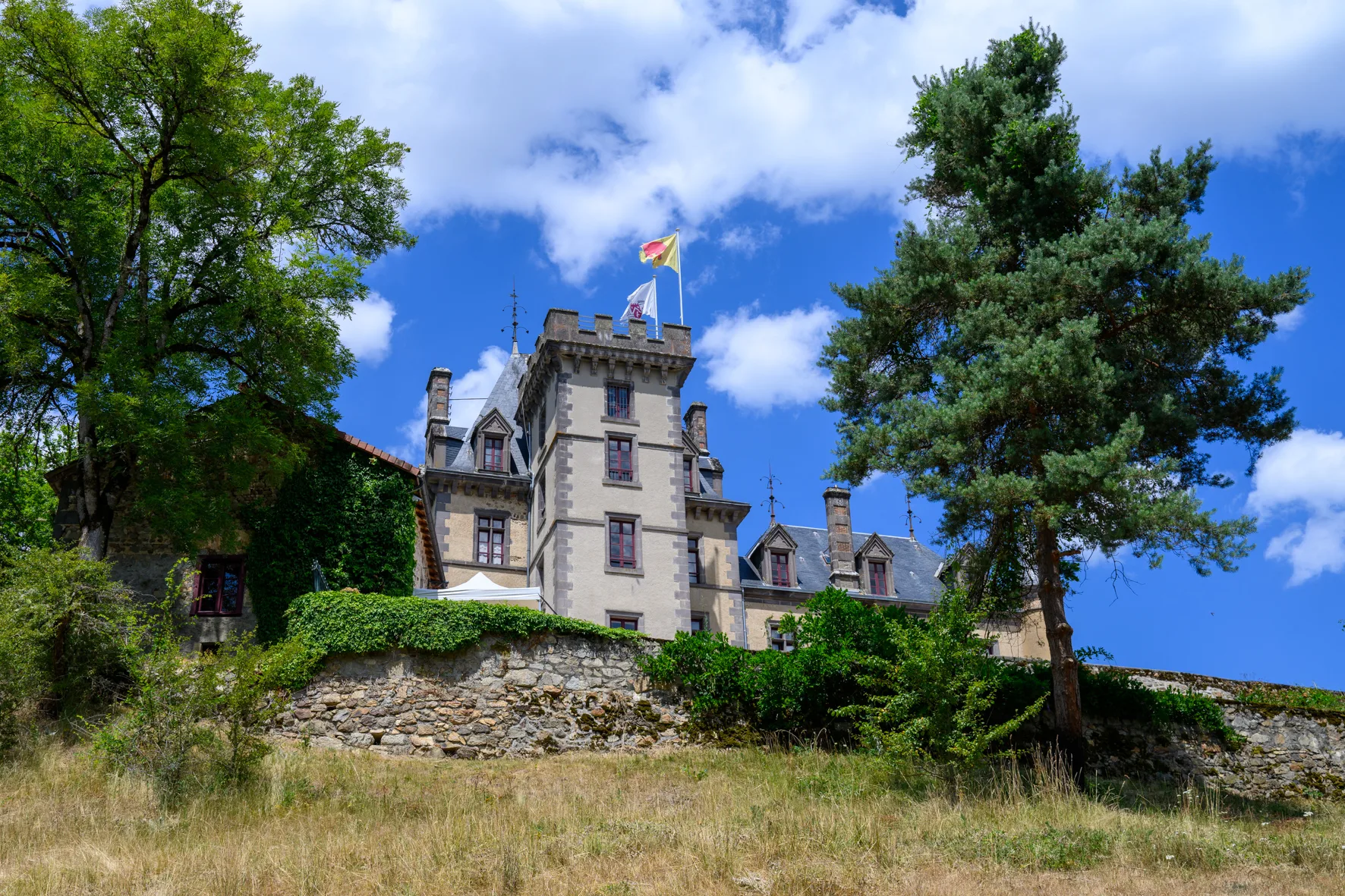 Château de Miremont, lieu de mariage en Auvergne